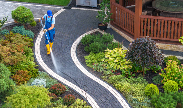 Why Choose Our Certified Pressure Washing Experts for Your Project Needs in Fairbank, IA?